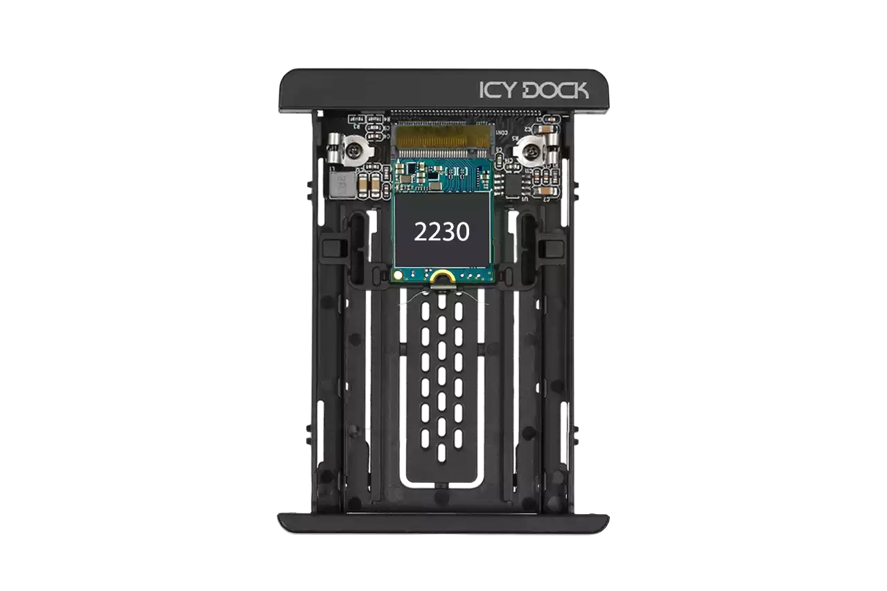 MB705M2P-B_Adaptateur et convertisseur pour SSD M.2 PCIe 3.0/4.0 NVMe vers  SSD U.2 PCIe de 2,5
