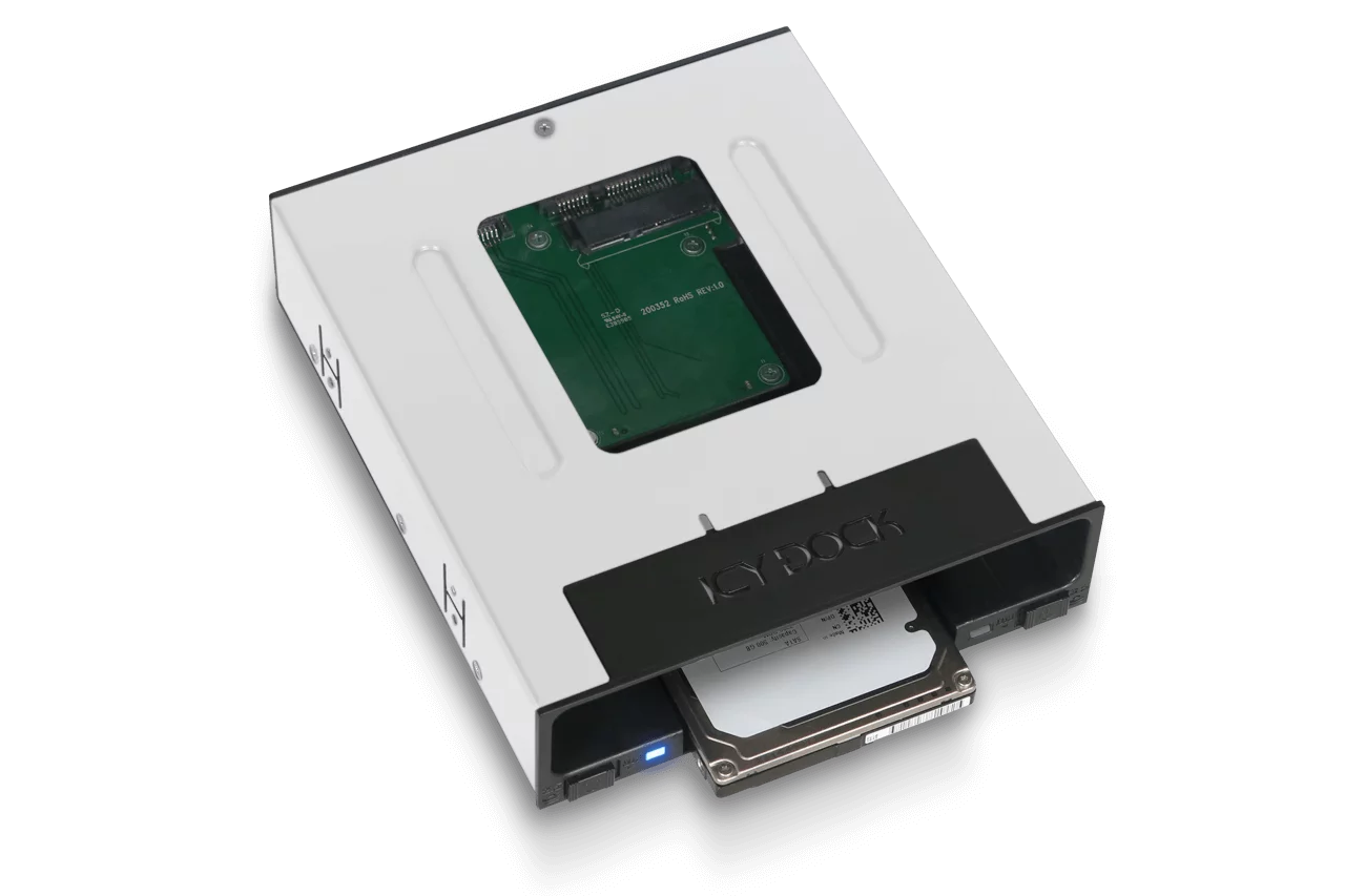 ICY DOCK Tray-Less 2.5 and 3.5 SATA SSD/HDD Docking Enclosure for  External 5.25 Drive Bay | flexiDOCK MB795SP-B