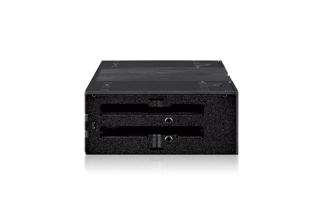 Icy Dock FlexiDOCK MB024SP-B Drive Enclosure 12Gb/s SAS, SATA/600 - Serial  ATA/600 Host Interface External - Black