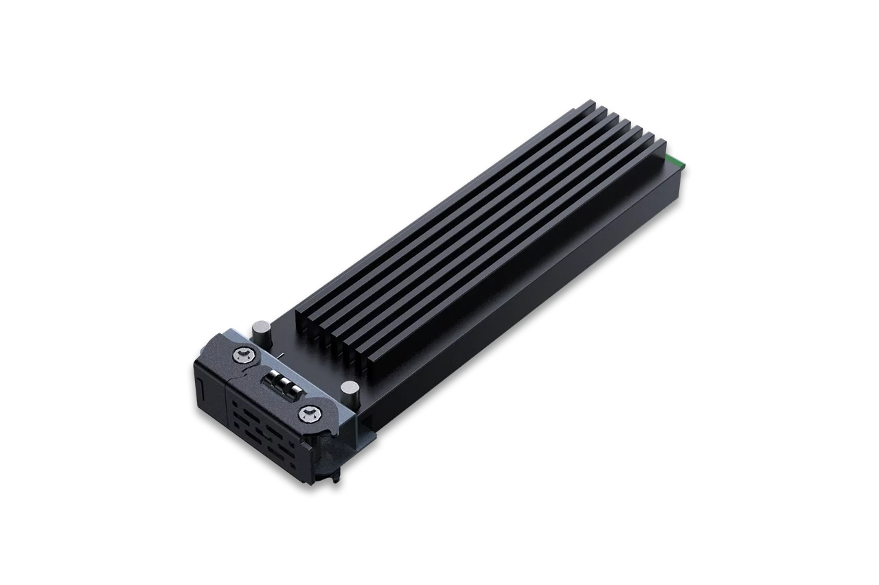CP116_4 x EDSFF E1.S / M.2 NVMe SSD Mobile Rack for External 5.25 Drive Bay